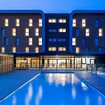 Hotel The Originals City, Le Relais Des Deux Mers, Sud