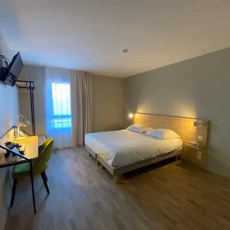 Hotel The Originals City, Le Relais Des Deux Mers, Sud 3*