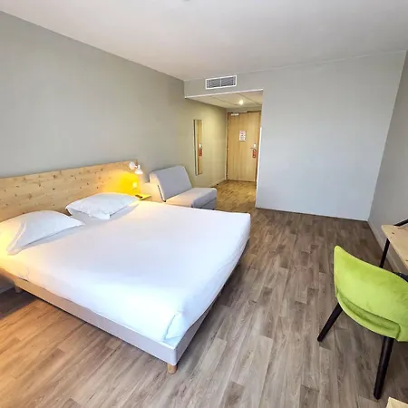 Hotell The Originals City, Le Relais Des Deux Mers, Sud