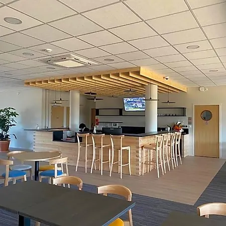 Hotel The Originals City, Le Relais Des Deux Mers, Sud 3*